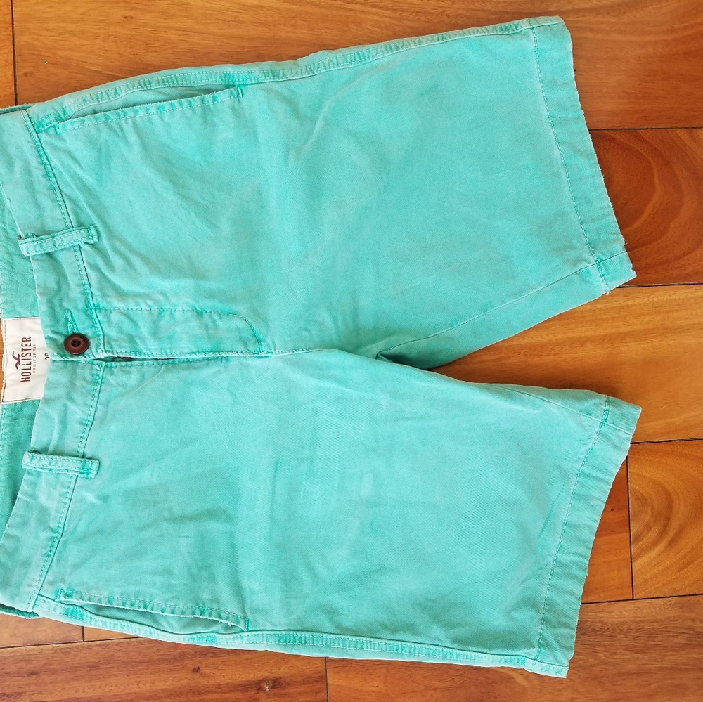 Hollister Shorts - Picture 3 of 4